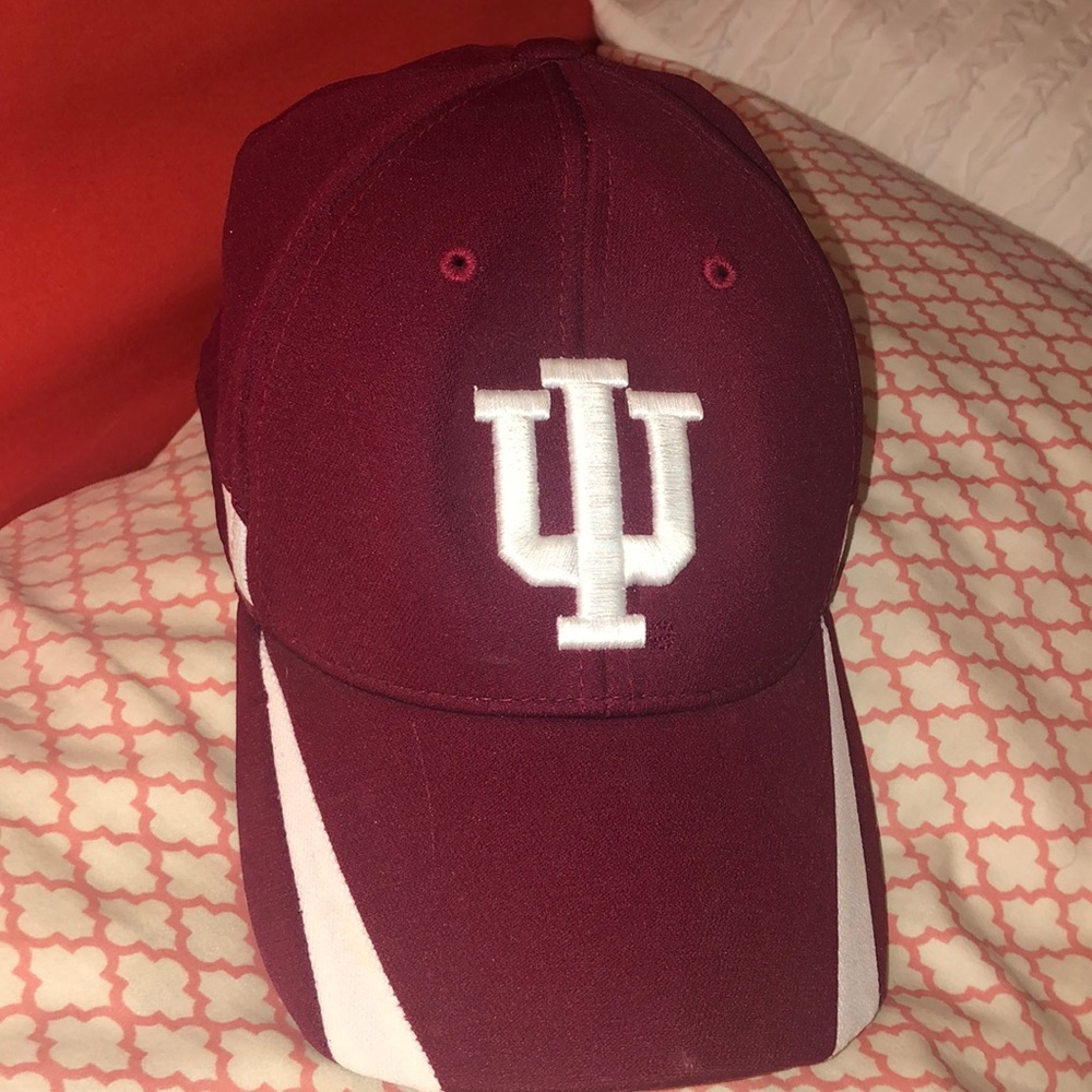 Iu hat